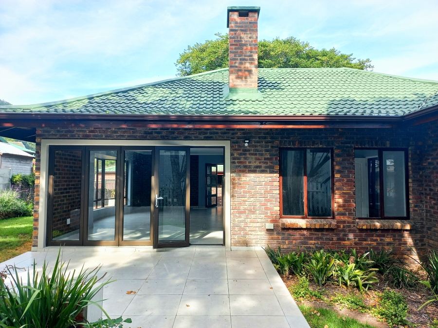 3 Bedroom Property for Sale in Groenvallei Western Cape
